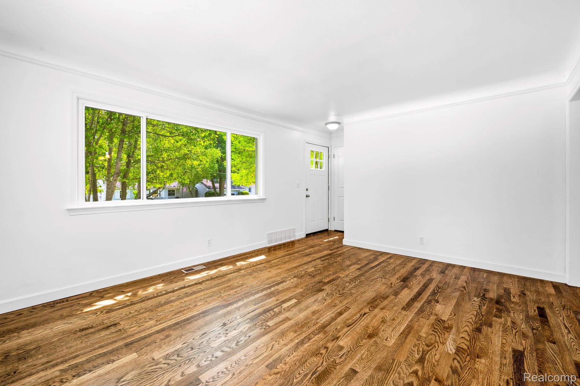 4166 Grayton Drive Property Photo 14