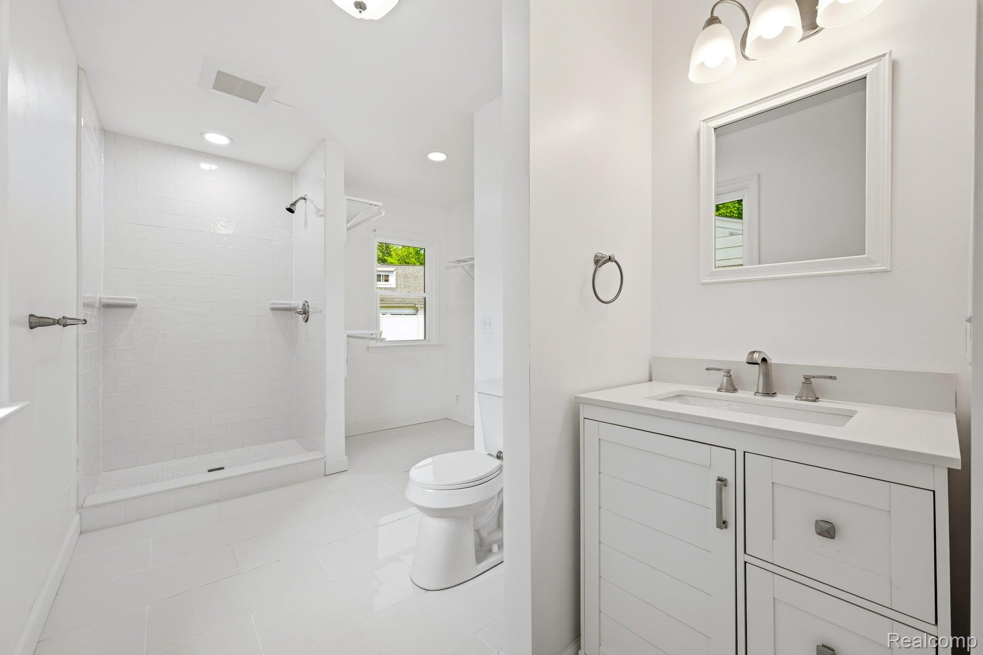 4166 Grayton Drive Property Photo 26