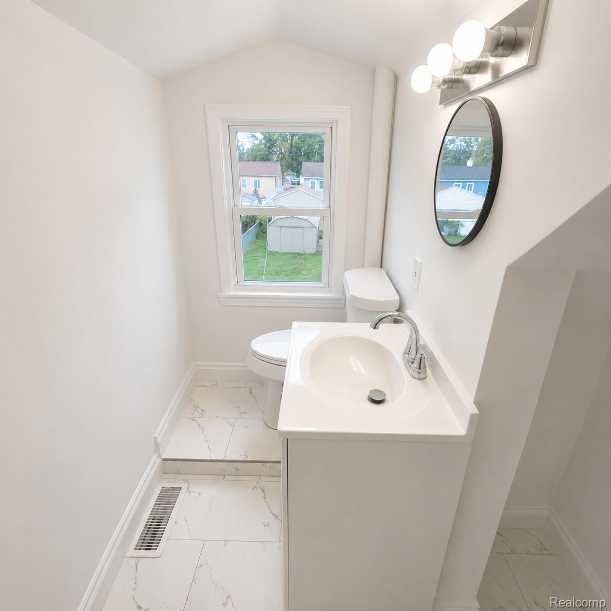 5157 Niagara Street Property Photo 26