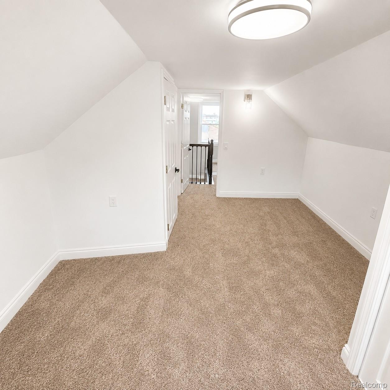 5157 Niagara Street Property Photo 27