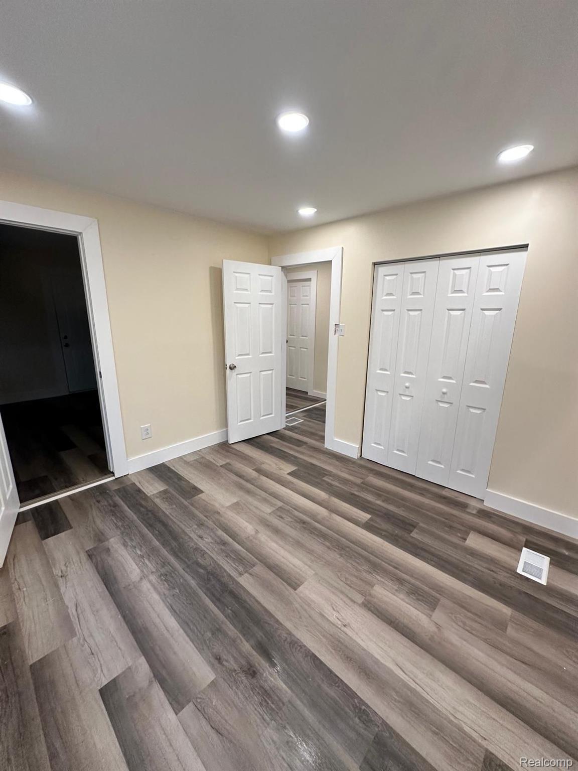 71 Biltmore Drive Property Photo 5