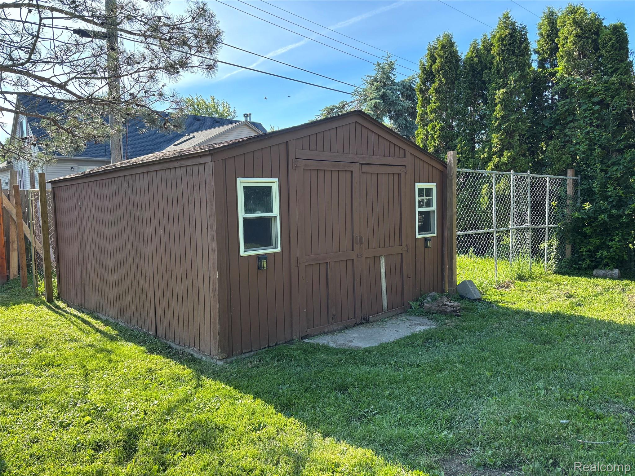 46365 Community Center Drive Property Photo 11