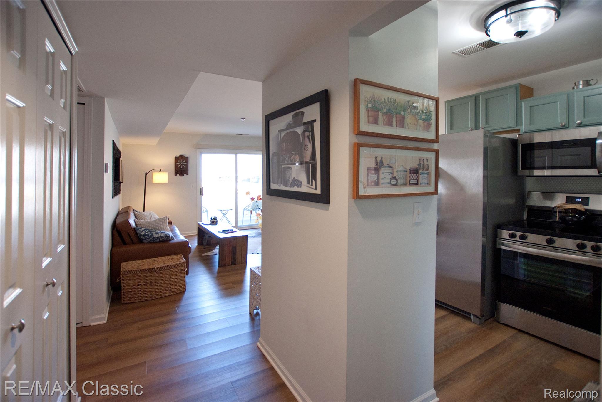 1155 S Lake Drive 57 Property Photo 3