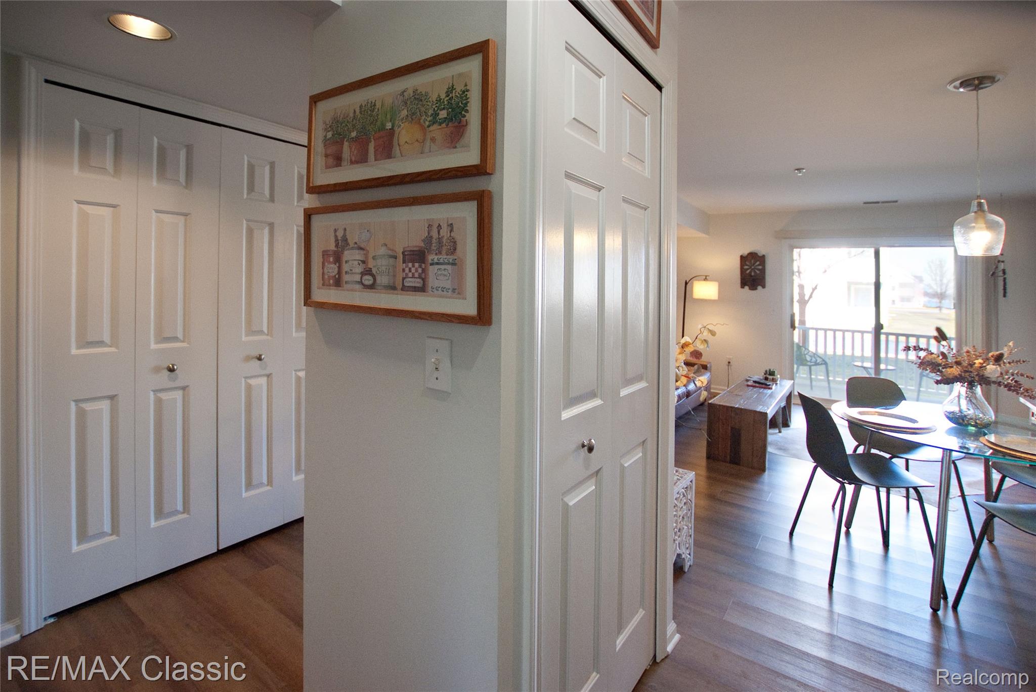 1155 S Lake Drive 57 Property Photo 4