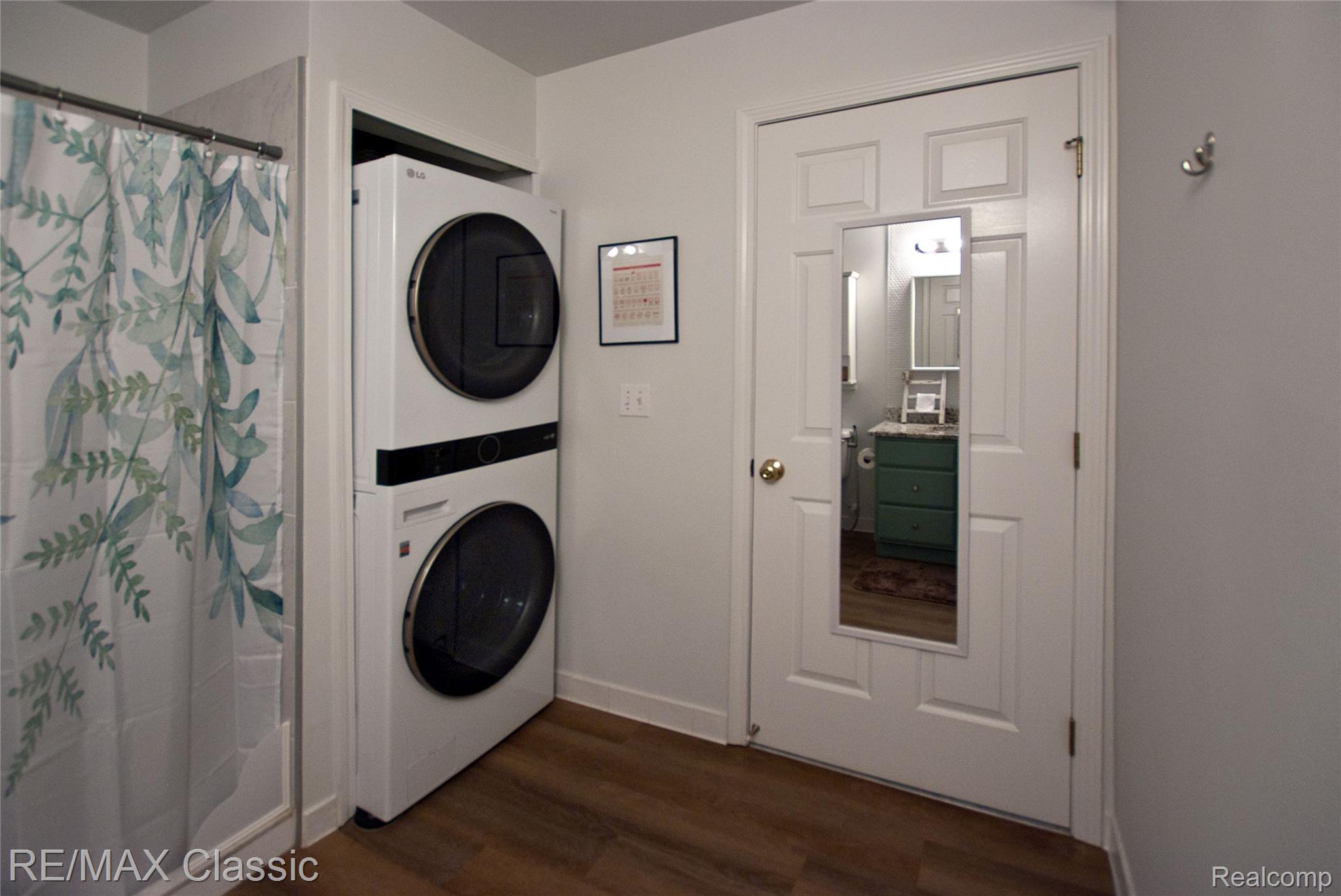 1155 S Lake Drive 57 Property Photo 13