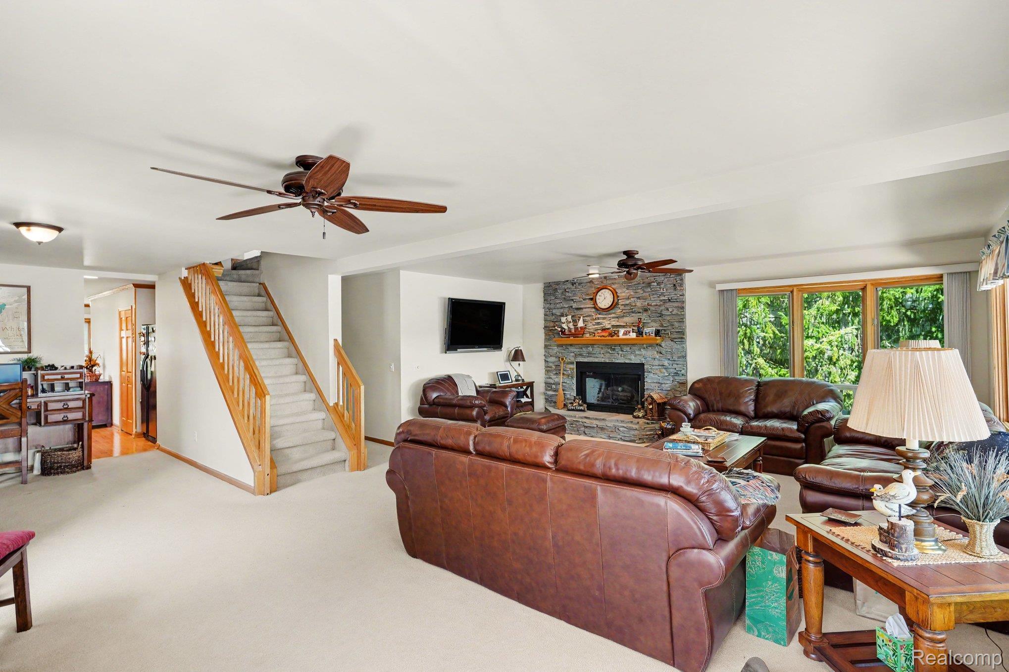 1792 Lockwood Property Photo 6