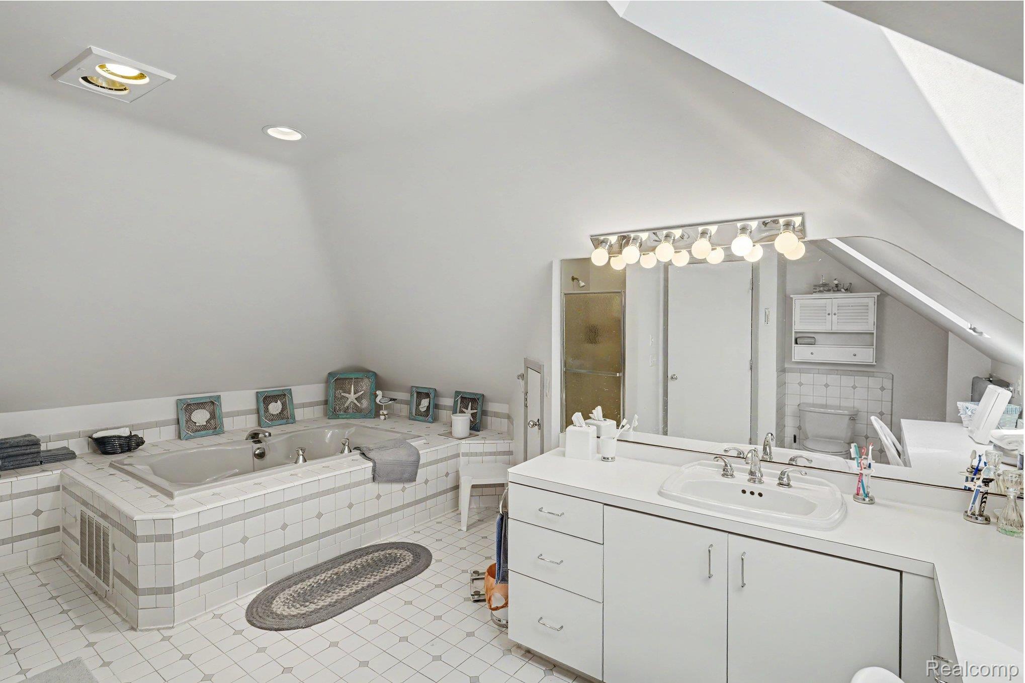 1792 Lockwood Property Photo 12