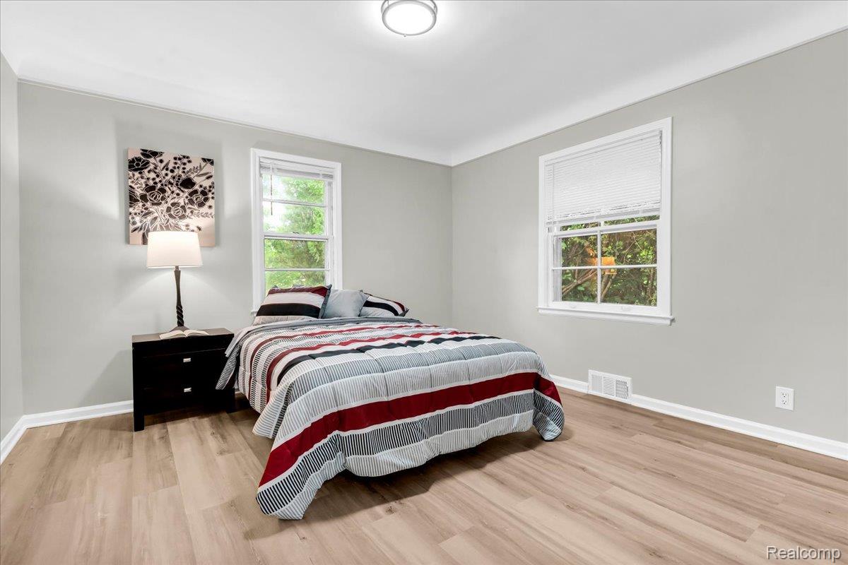 19039 Elsmere Avenue Property Photo 20