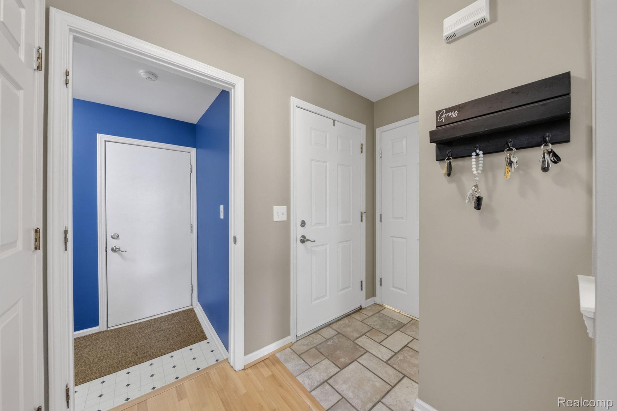 4554 Hunters Circle Property Photo 15