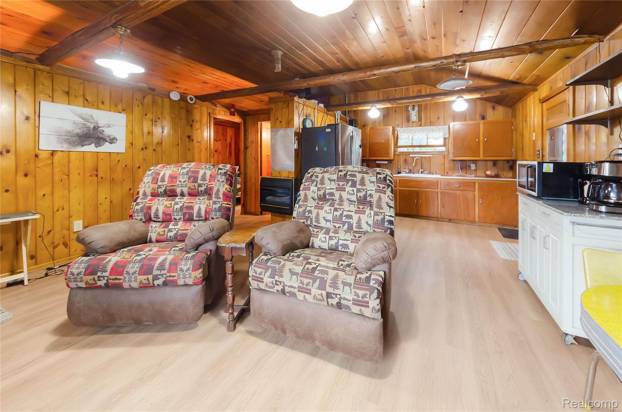 8272 Paradise Drive Property Photo 12
