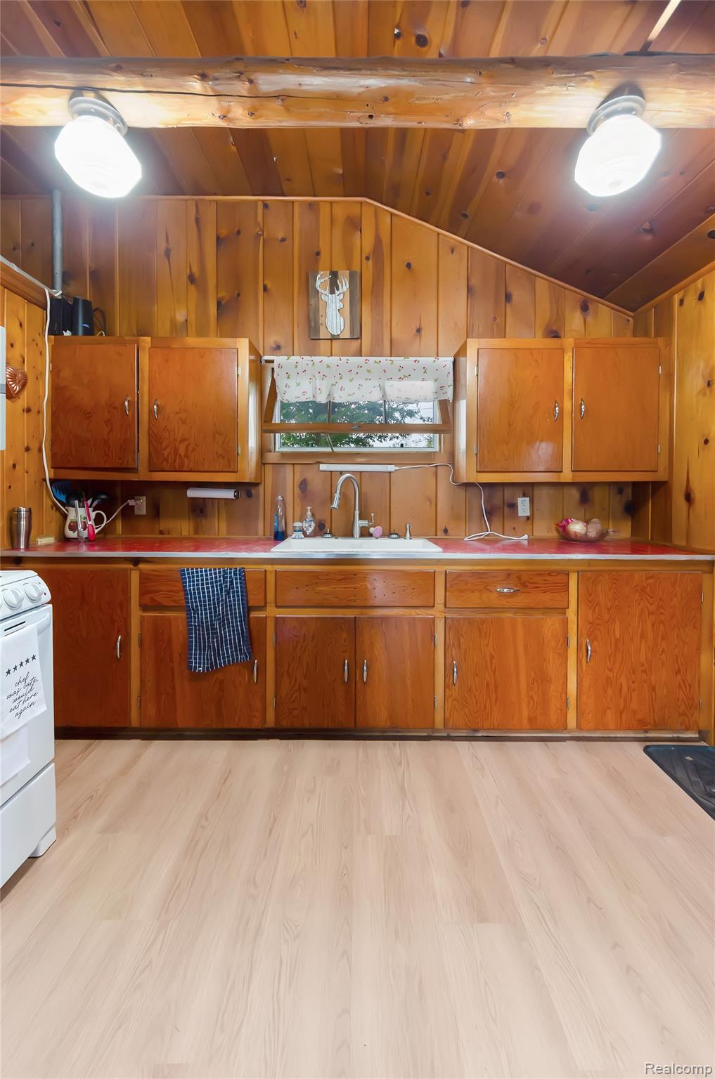 8272 Paradise Drive Property Photo 17