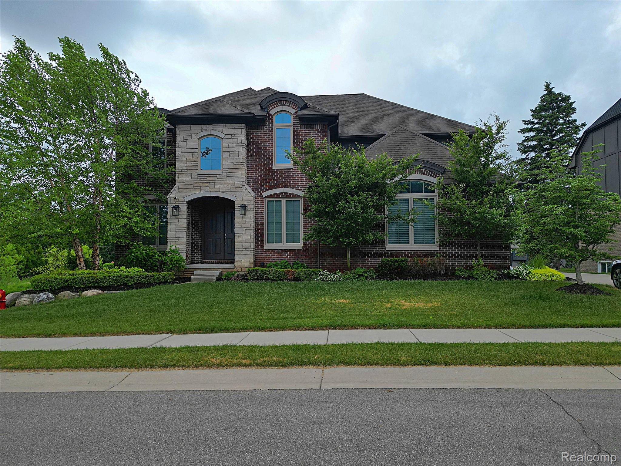 4966 Park Manor Drive Property Photo 1
