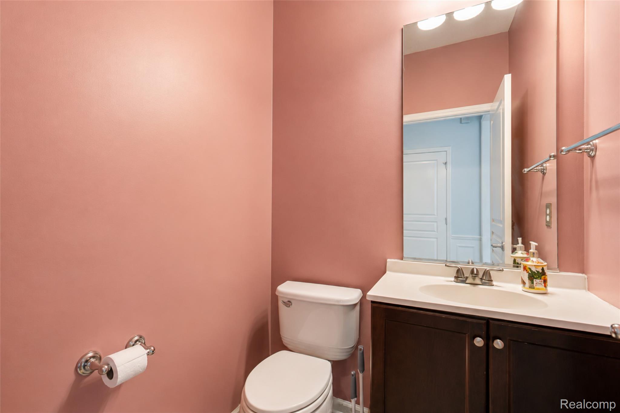 45322 Bartlett Drive Property Photo 8