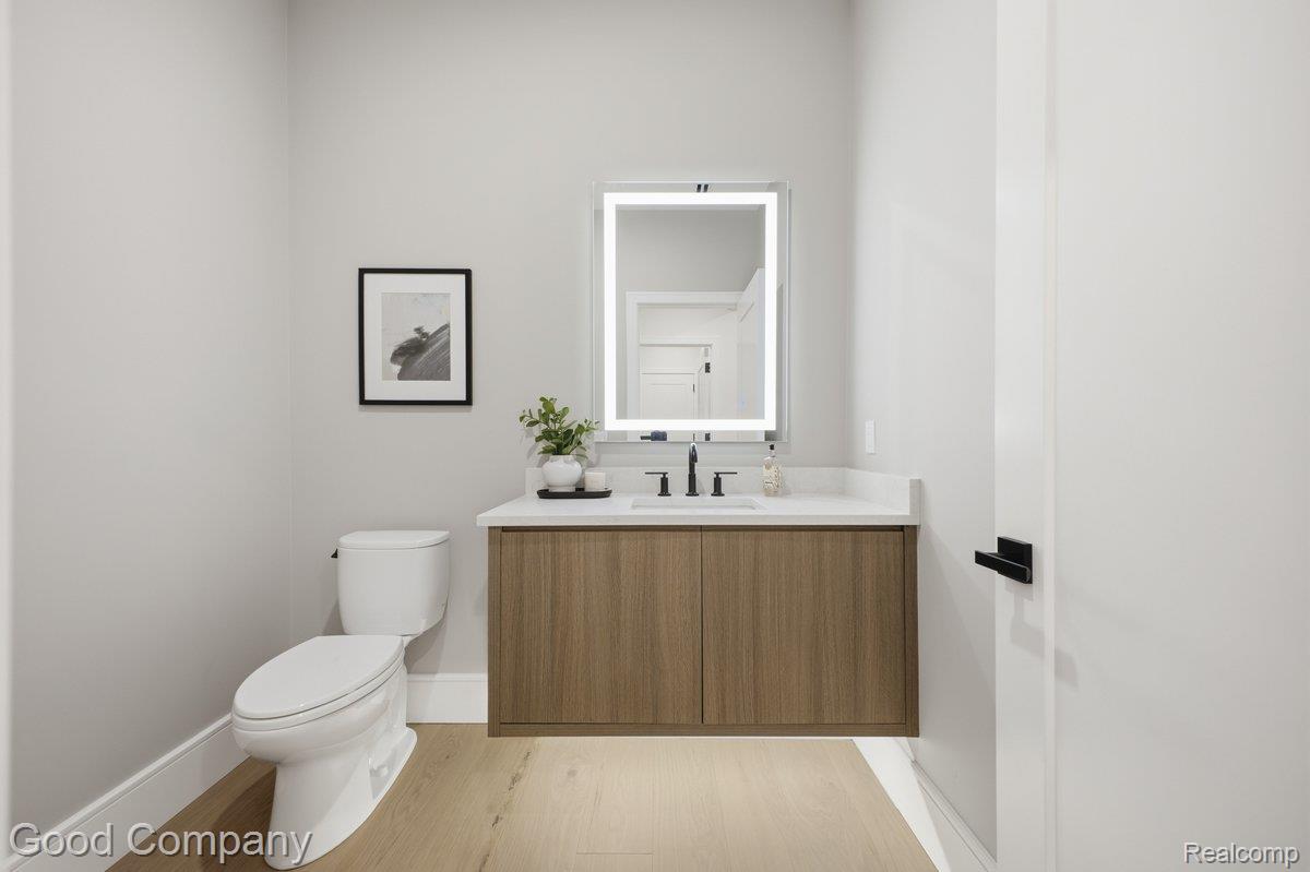 110 Austin Avenue 301 Property Photo 28