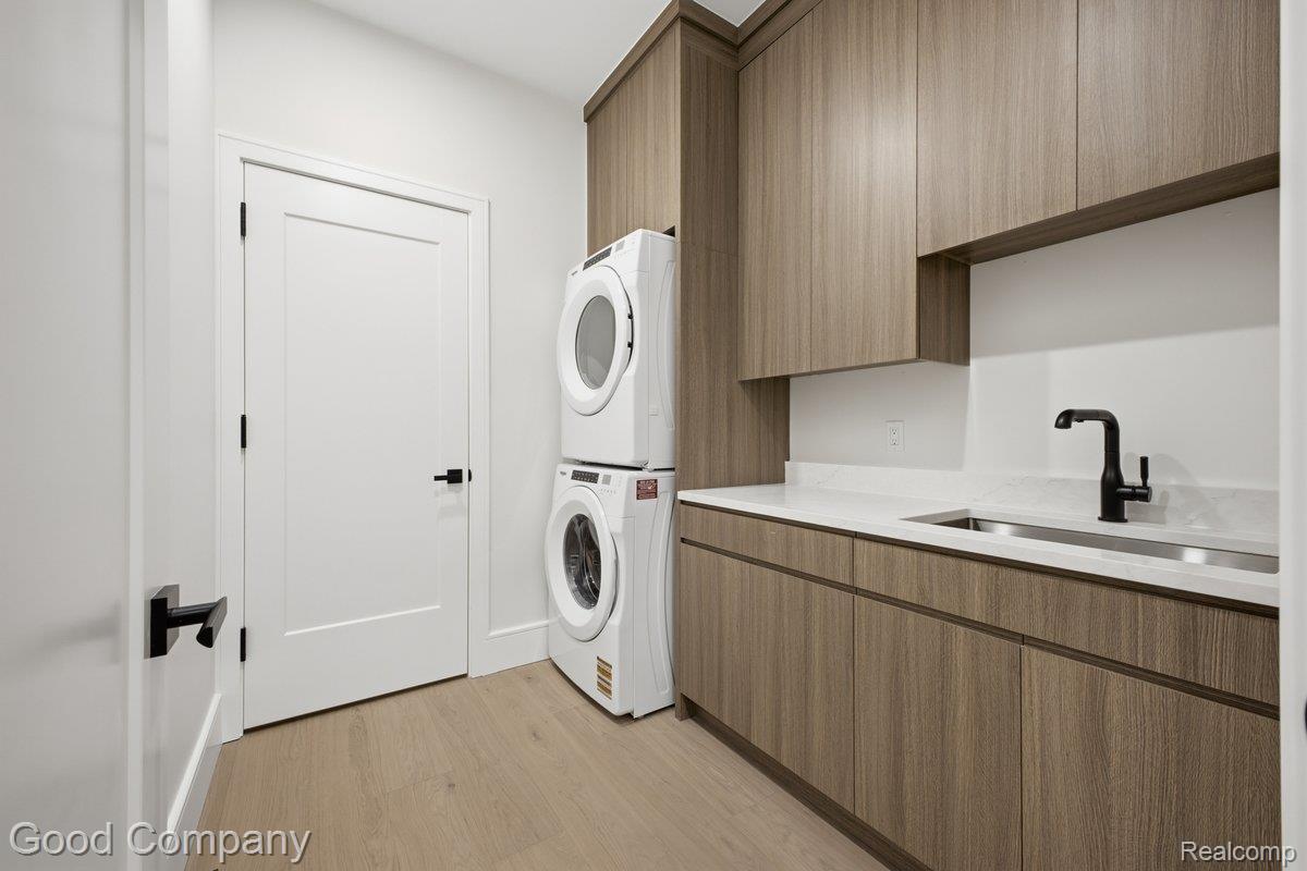 110 Austin Avenue 301 Property Photo 34