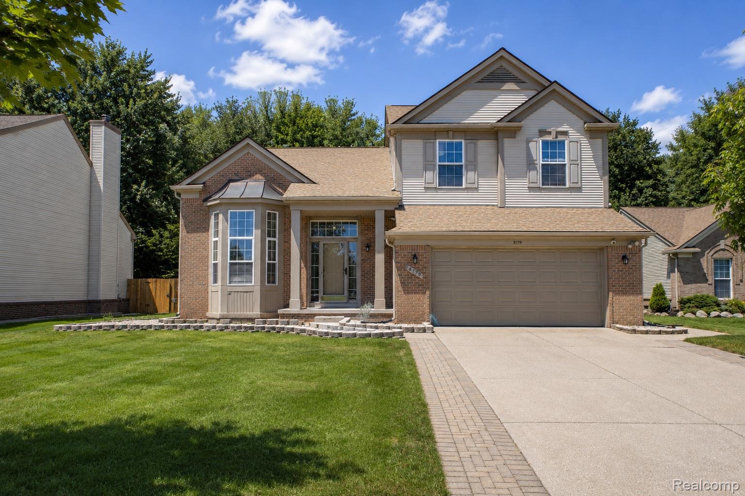 8179 Creekside Drive Property Photo 1