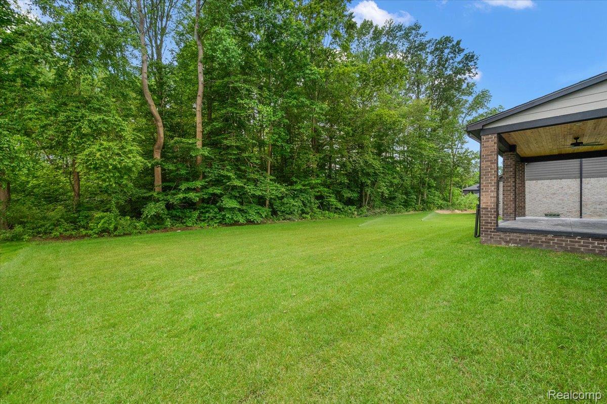 24318 Tullymore Drive Property Photo 11