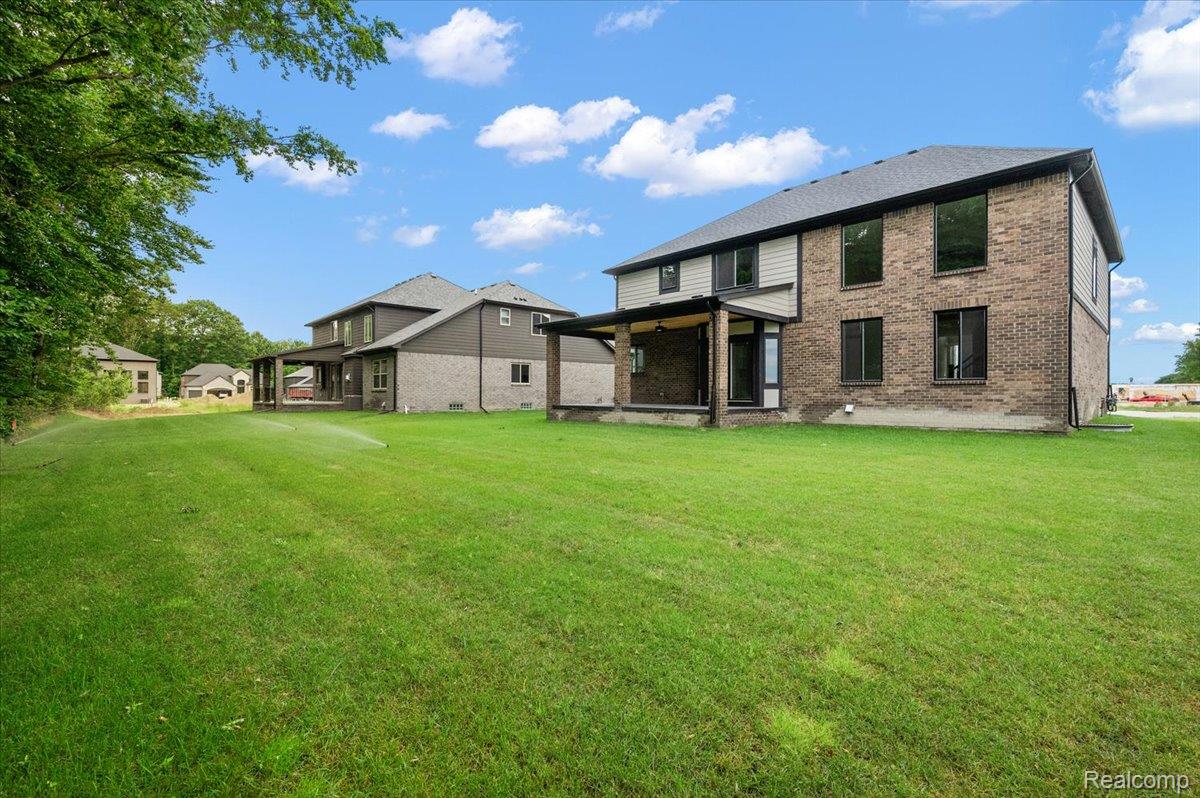24318 Tullymore Drive Property Photo 12