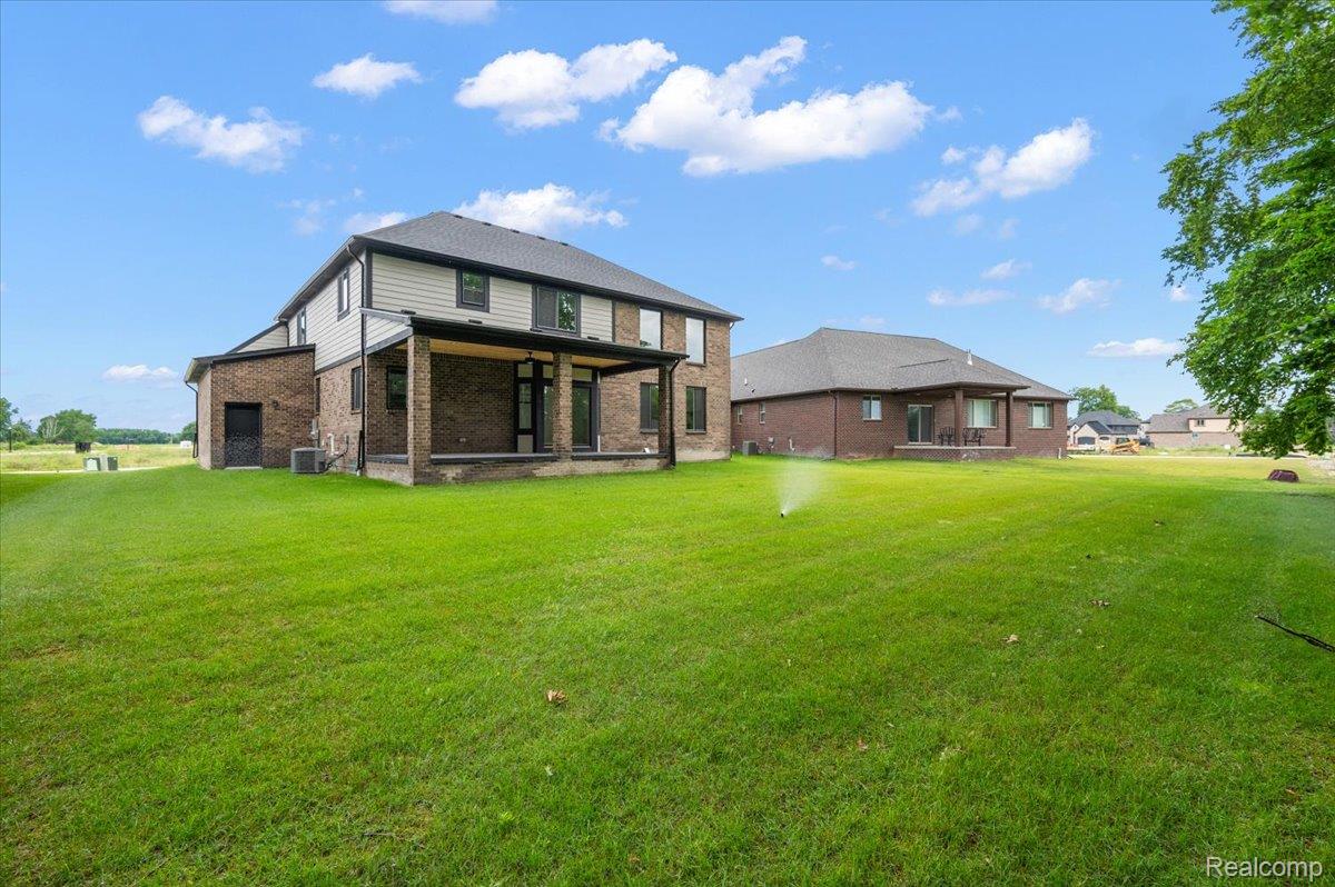 24318 Tullymore Drive Property Photo 14