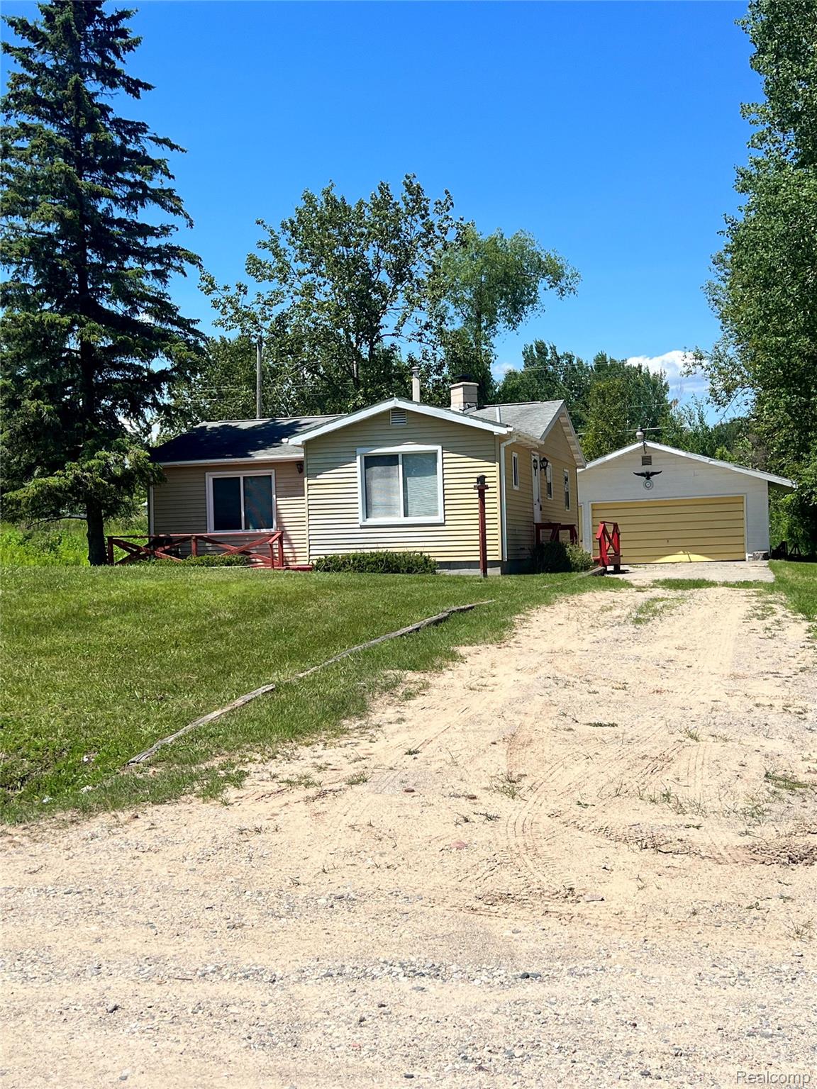 3567 Coveview Drive Property Photo 4