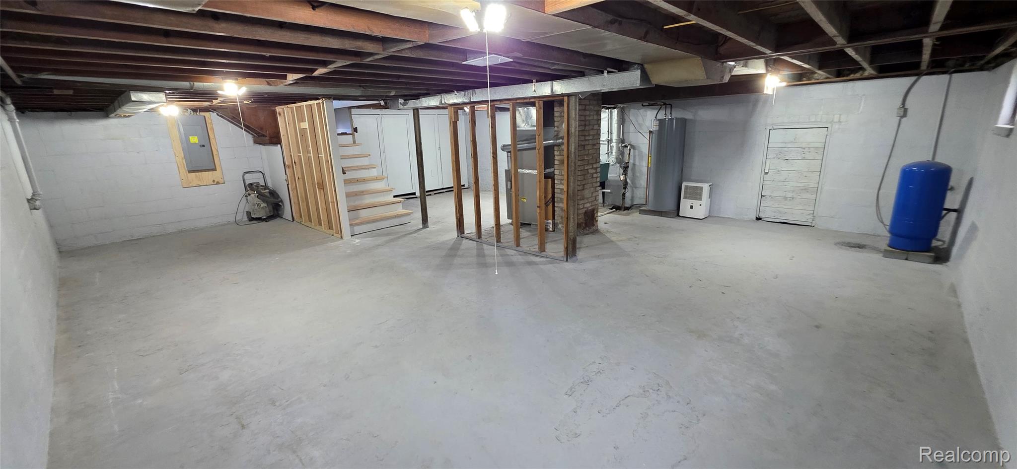 9205 Neff Road Property Photo 23