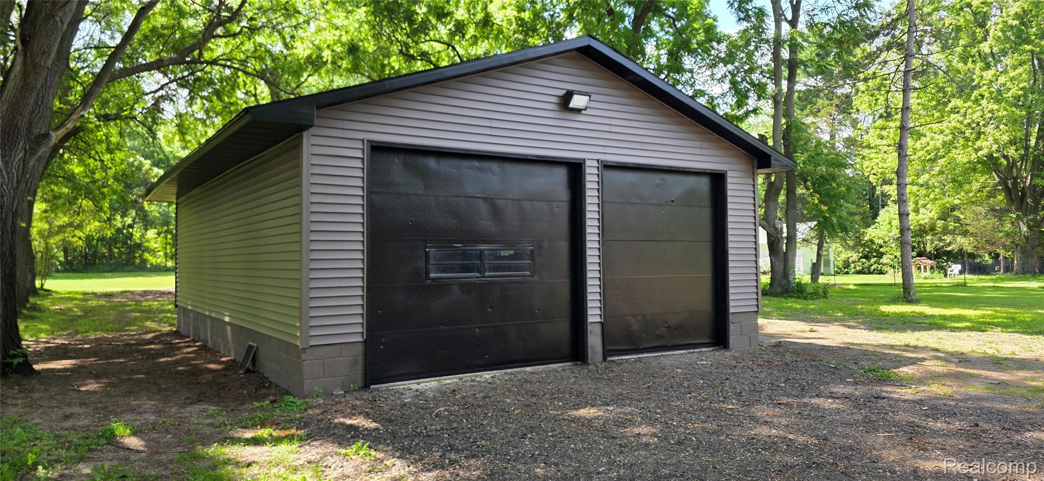 9205 Neff Road Property Photo 26