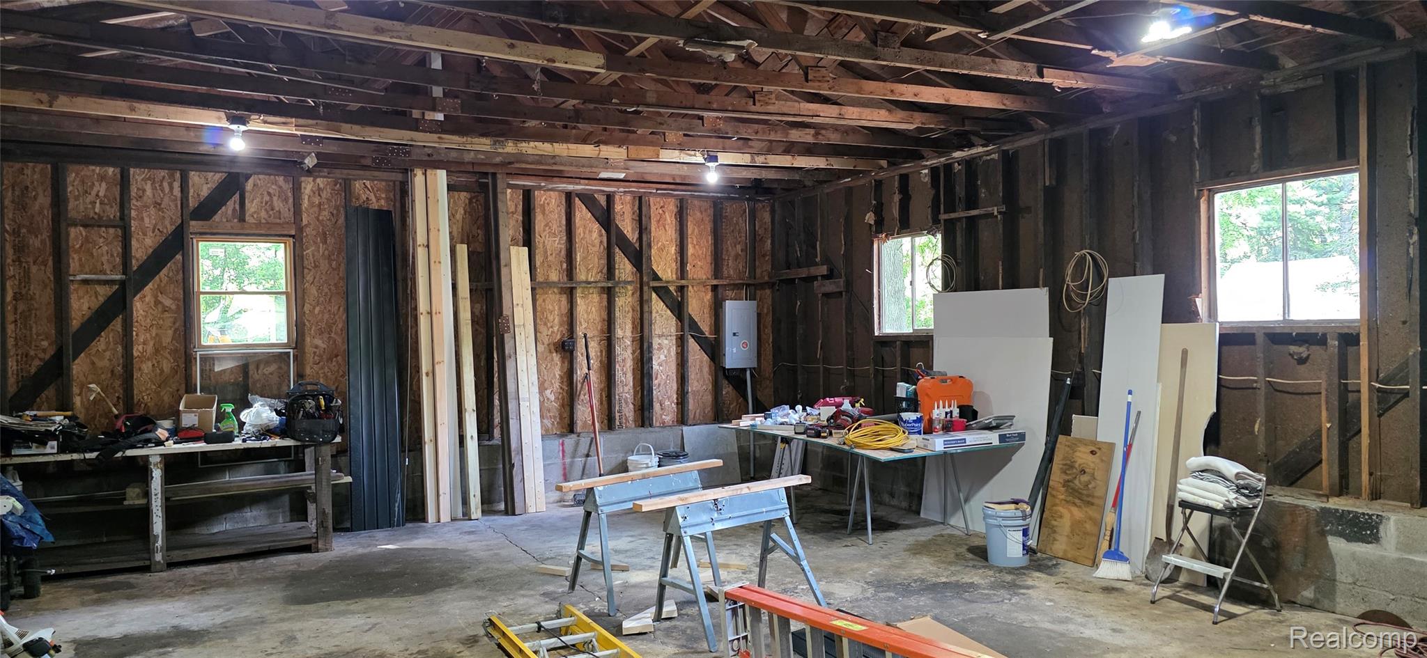 9205 Neff Road Property Photo 27