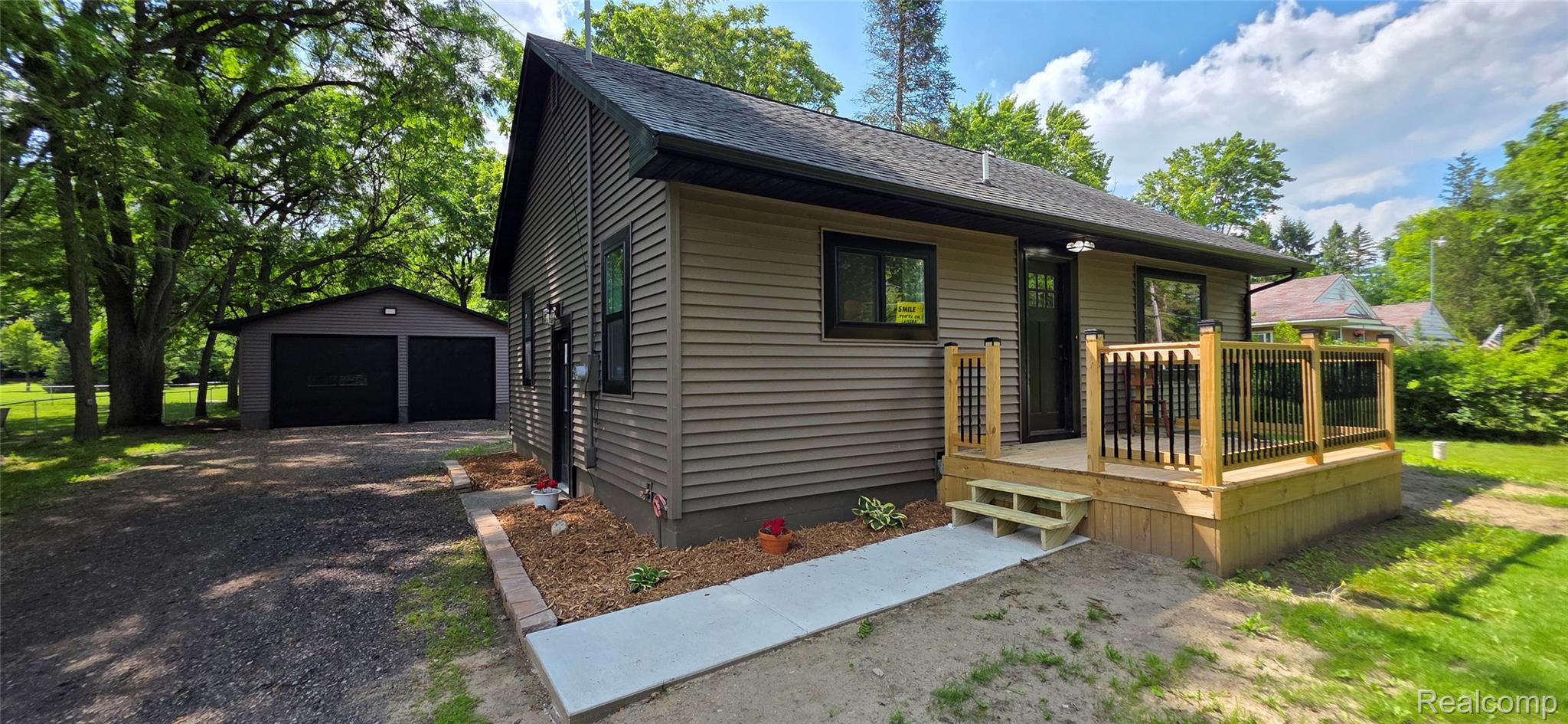 9205 Neff Road Property Photo 35