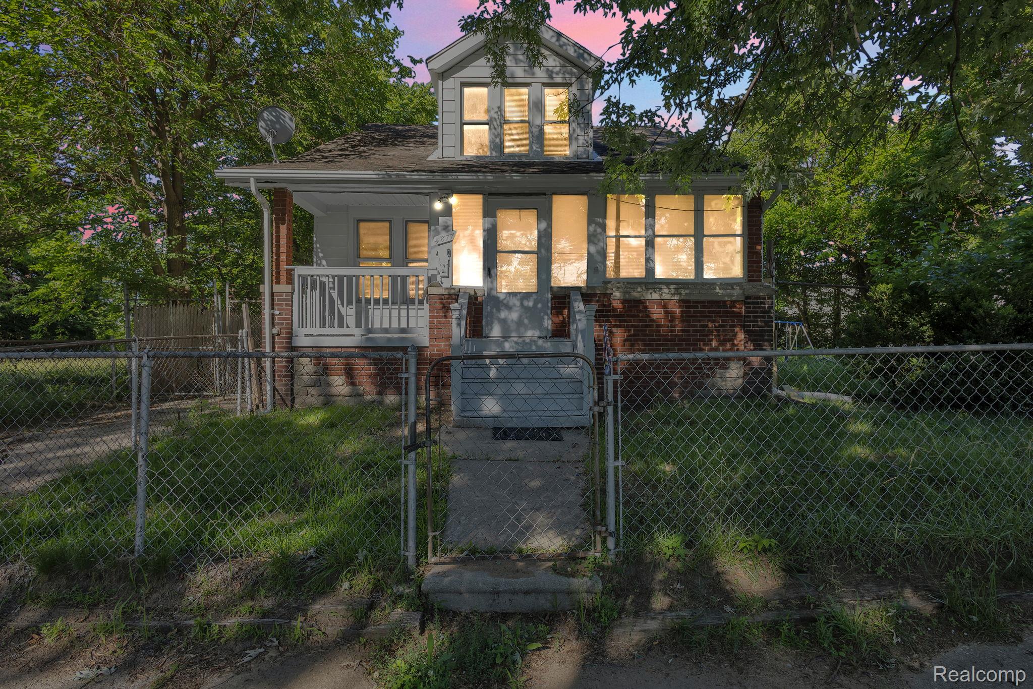 4877 Maynard Street Property Photo 3