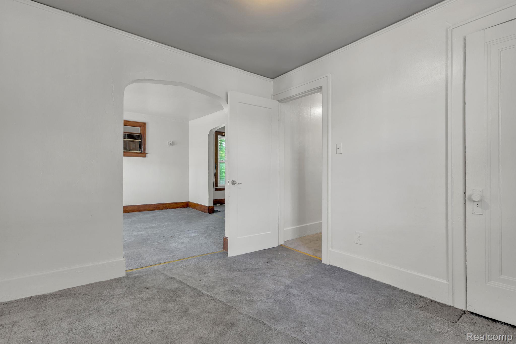 4877 Maynard Street Property Photo 7