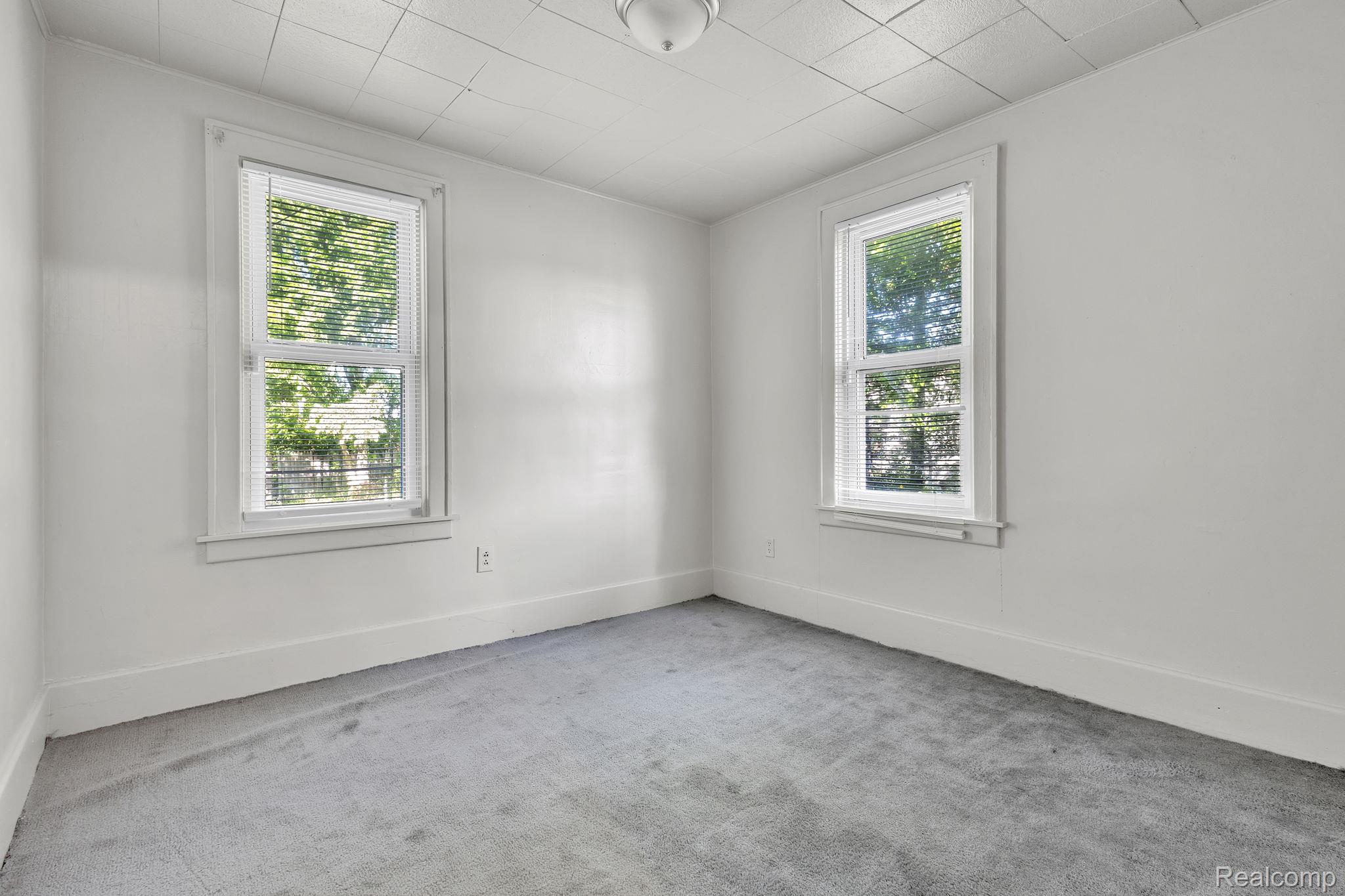 4877 Maynard Street Property Photo 16