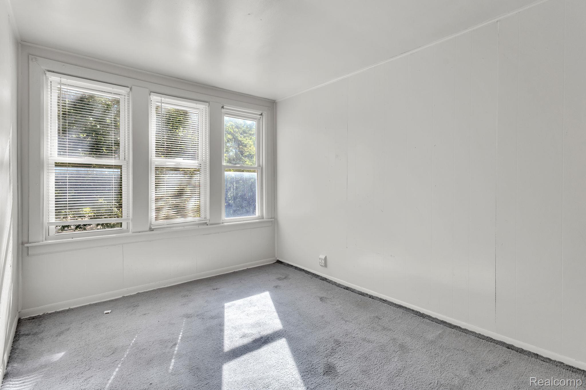 4877 Maynard Street Property Photo 25