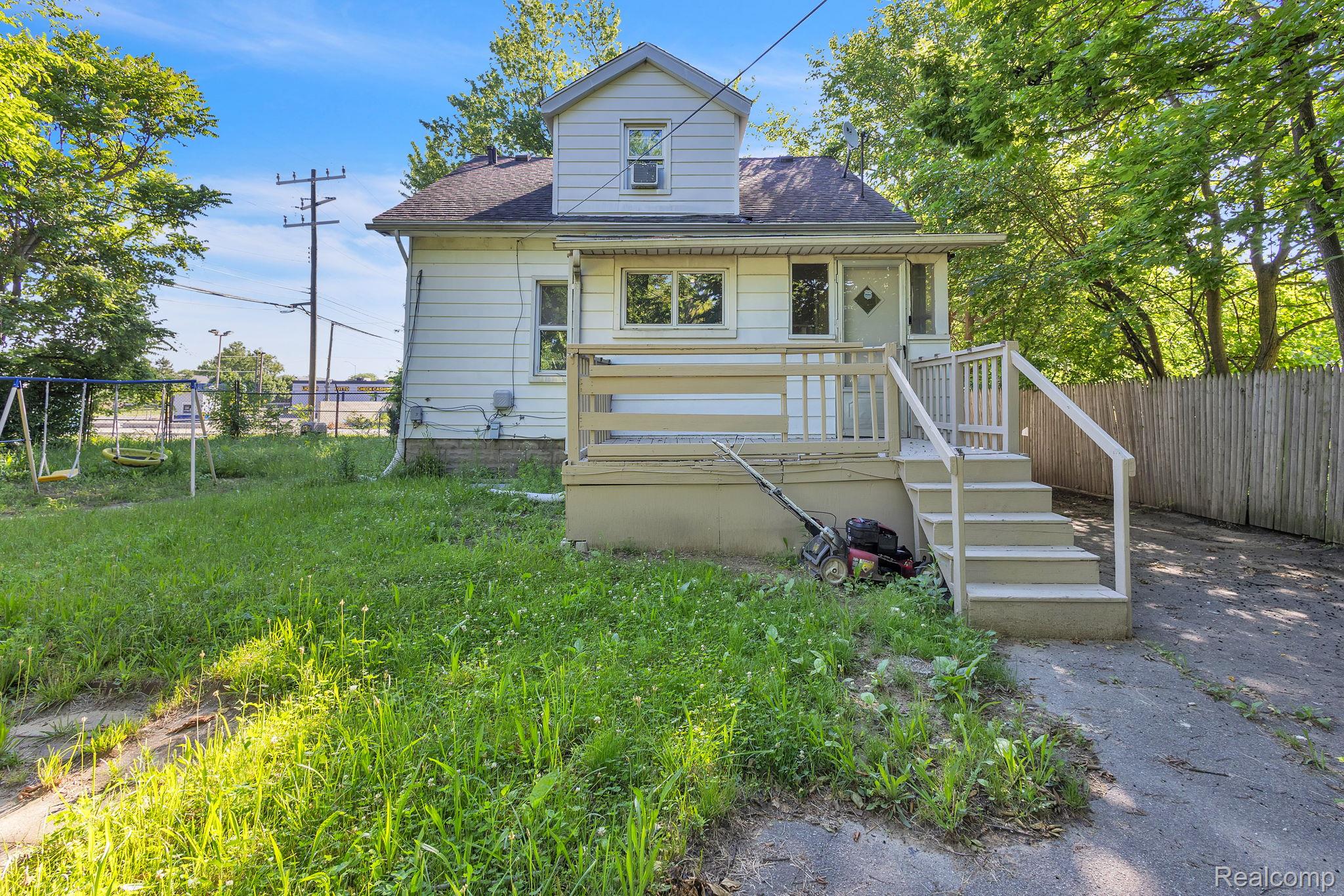 4877 Maynard Street Property Photo 36