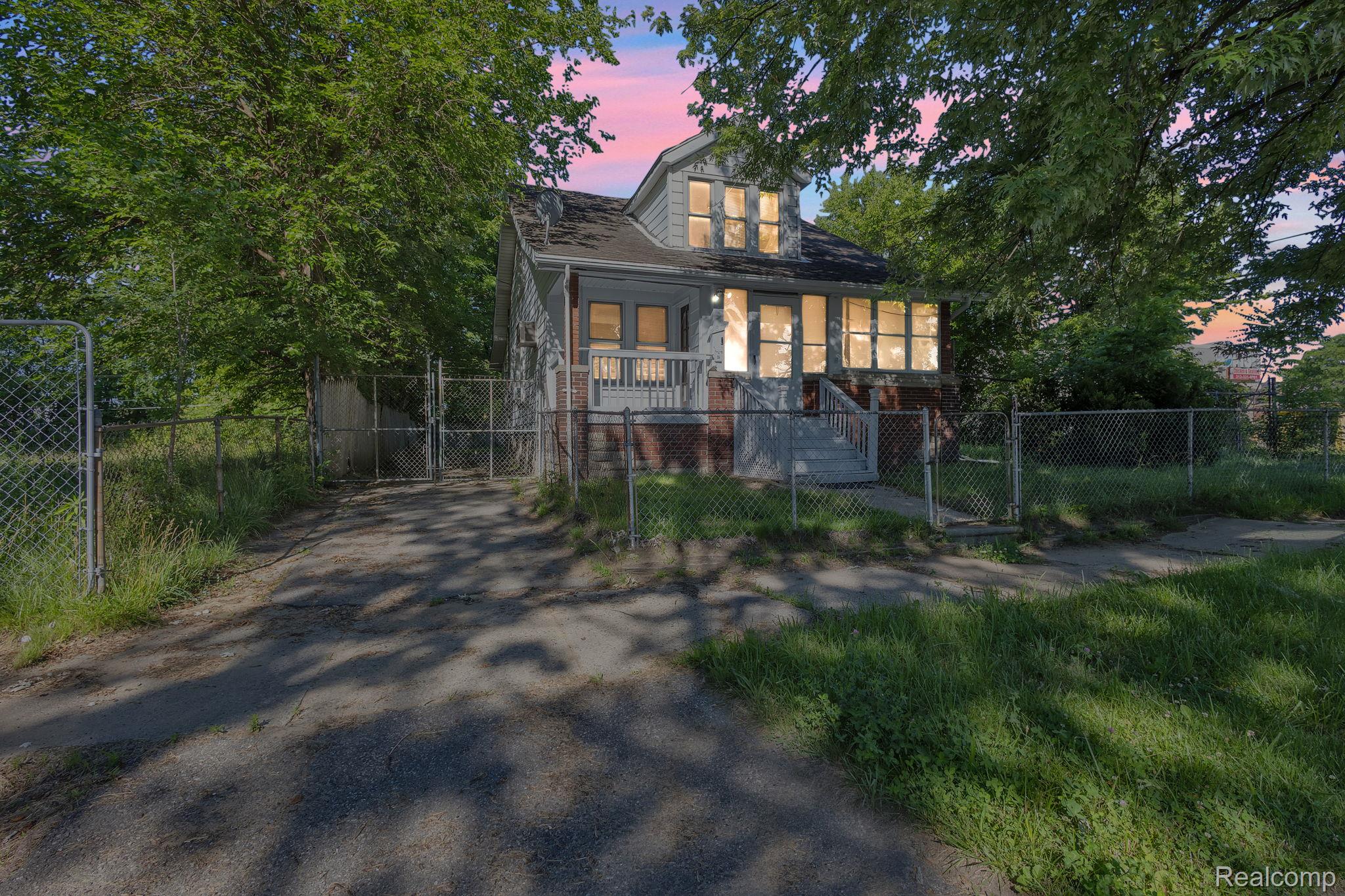 4877 Maynard Street Property Photo 40