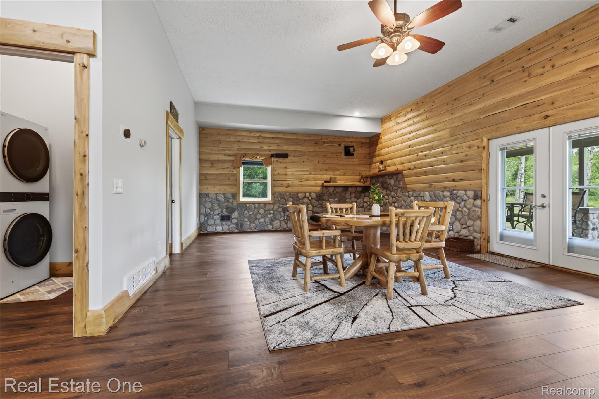 7250 Artesian Trail Property Photo 12