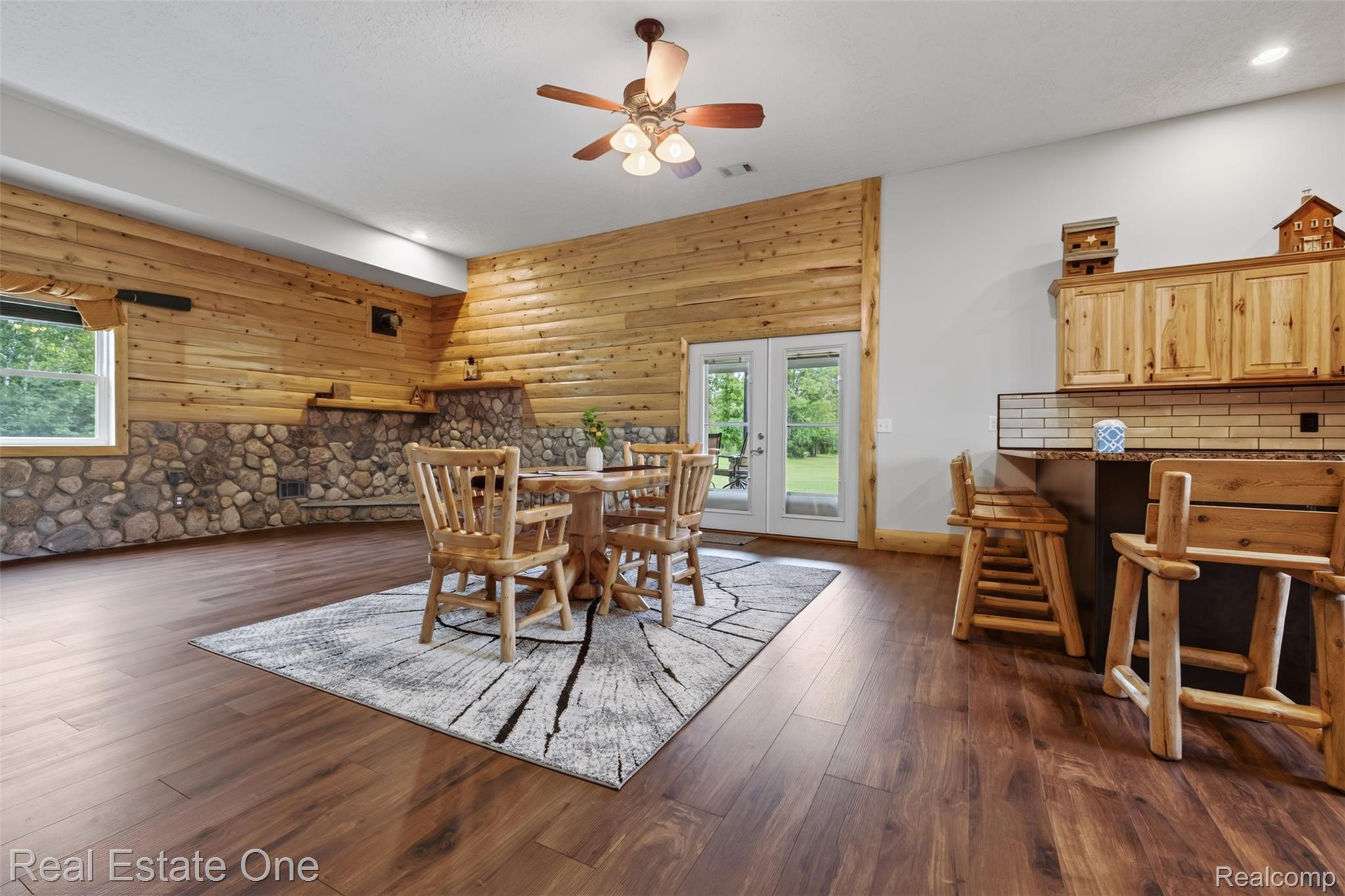 7250 Artesian Trail Property Photo 13