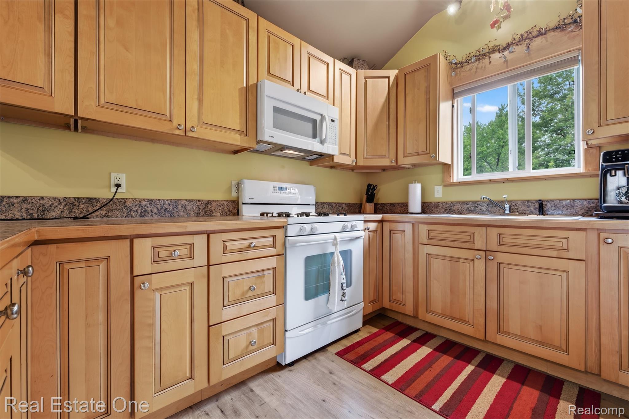 7250 Artesian Trail Property Photo 44