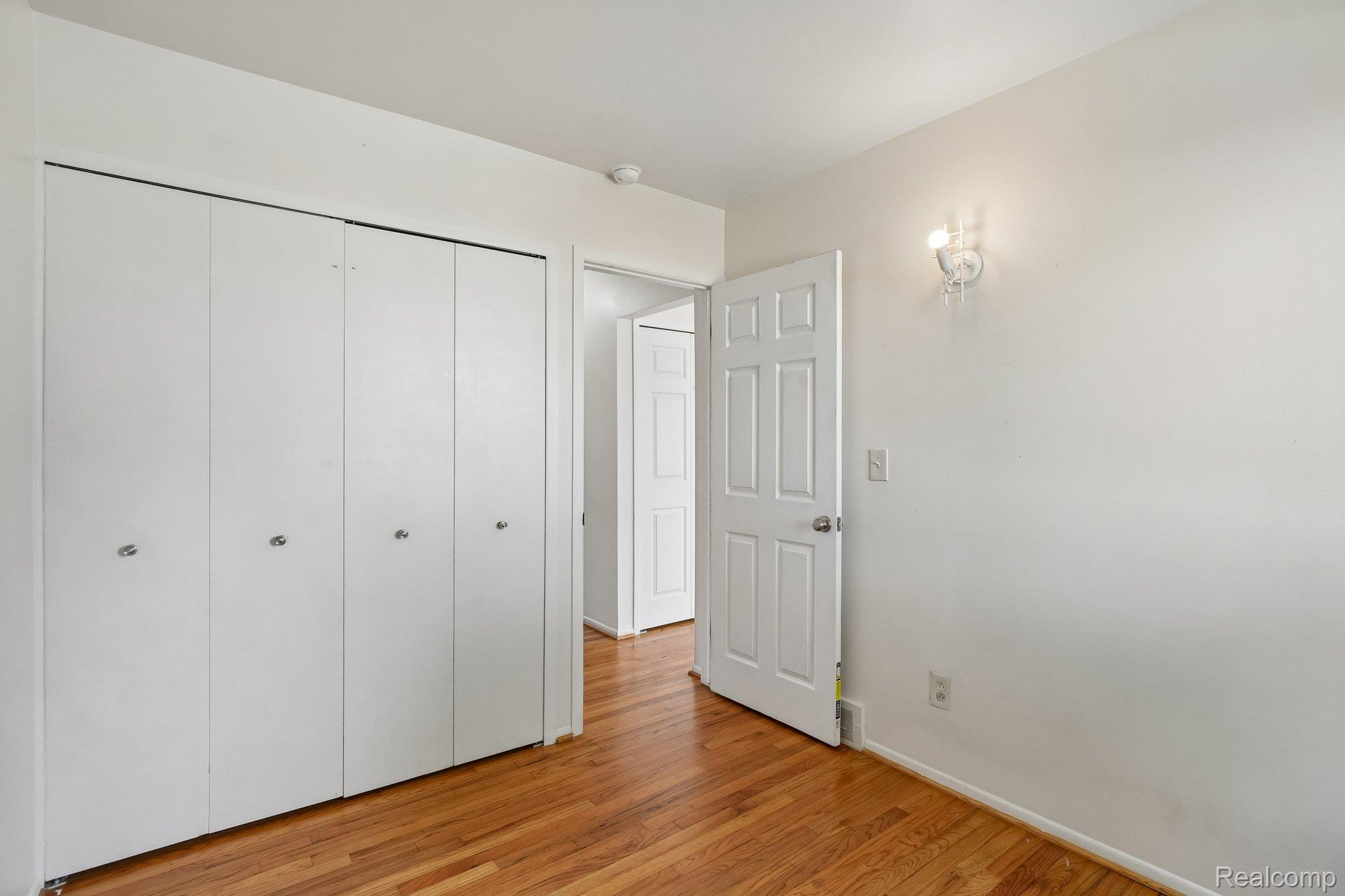 8401 18 Mile Road 112 Property Photo 16