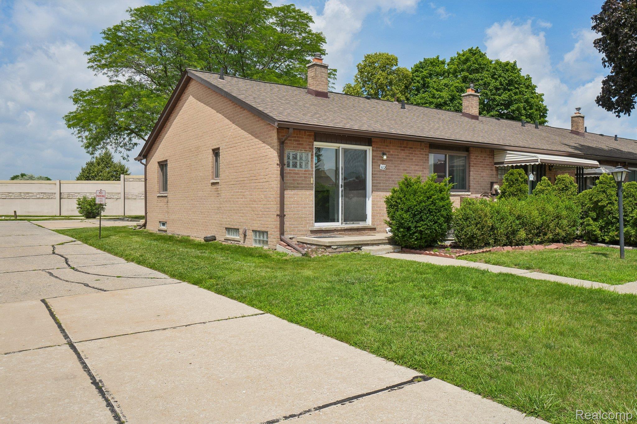 8401 18 Mile Road 112 Property Photo 22