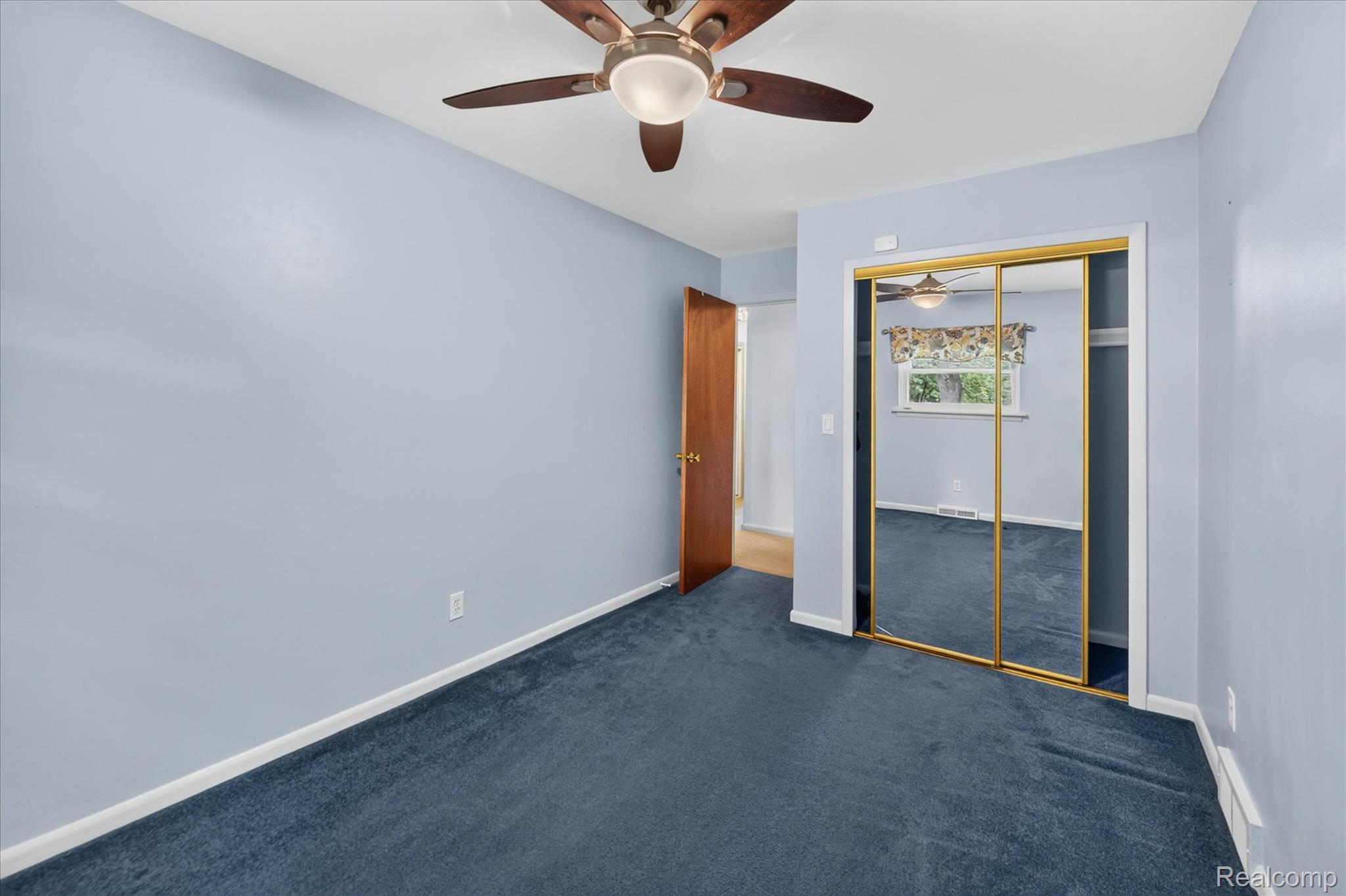 2721 Edgefield Drive Property Photo 12