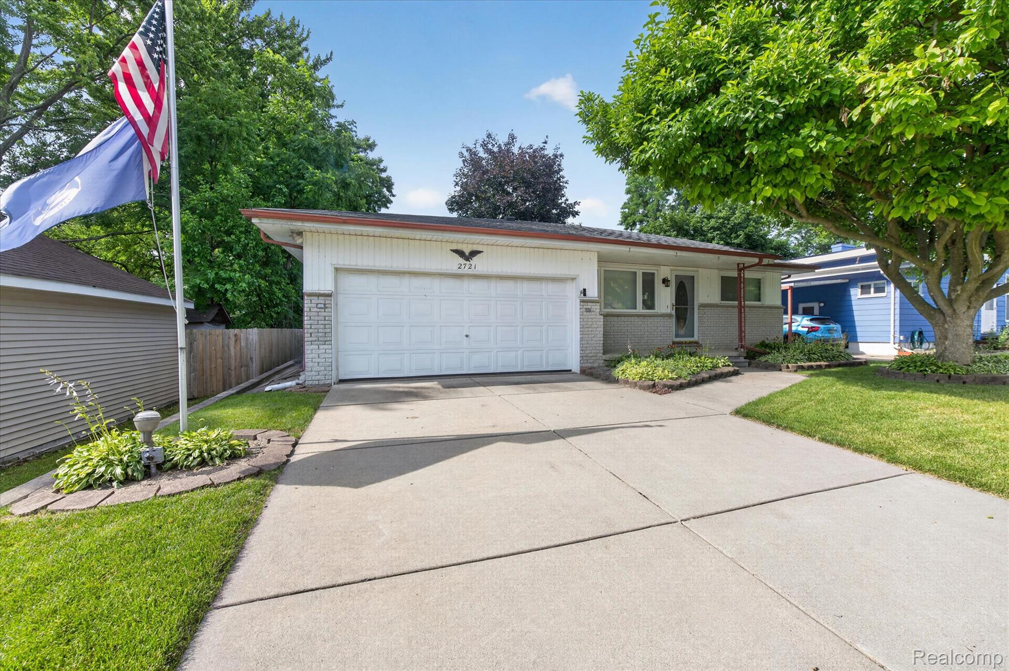 2721 Edgefield Drive Property Photo 31