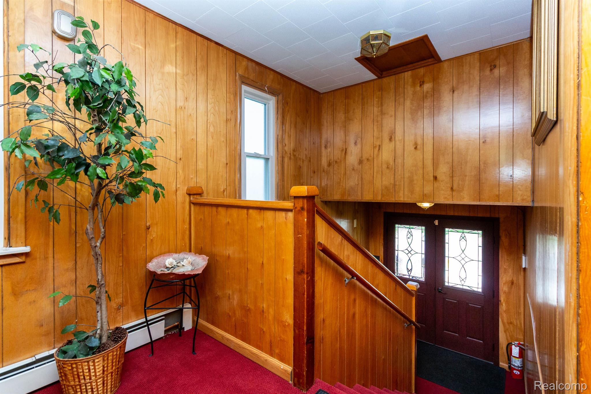 1196 Joslyn Avenue Property Photo 7