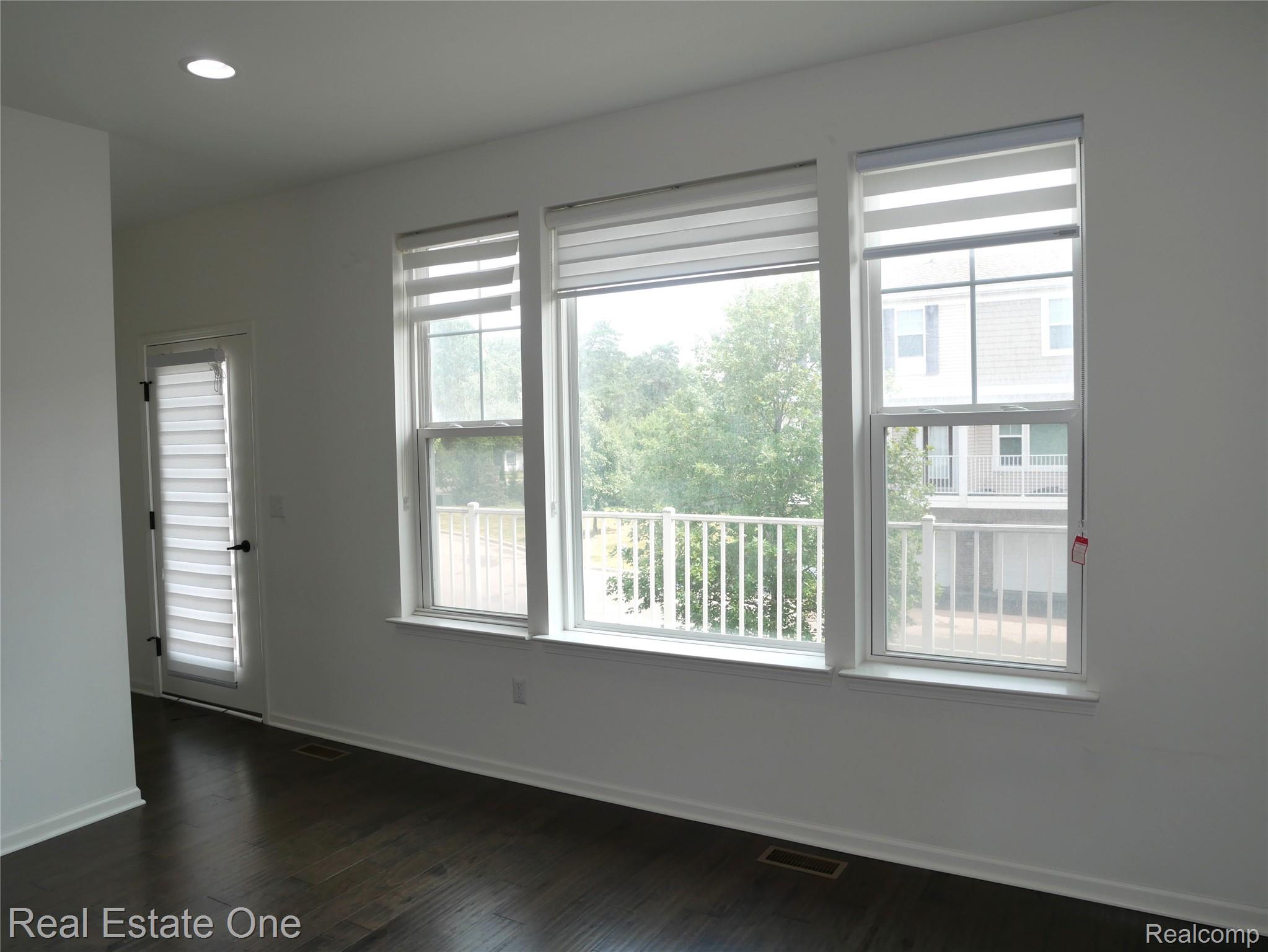 4637 Bradley Circle Property Photo 10