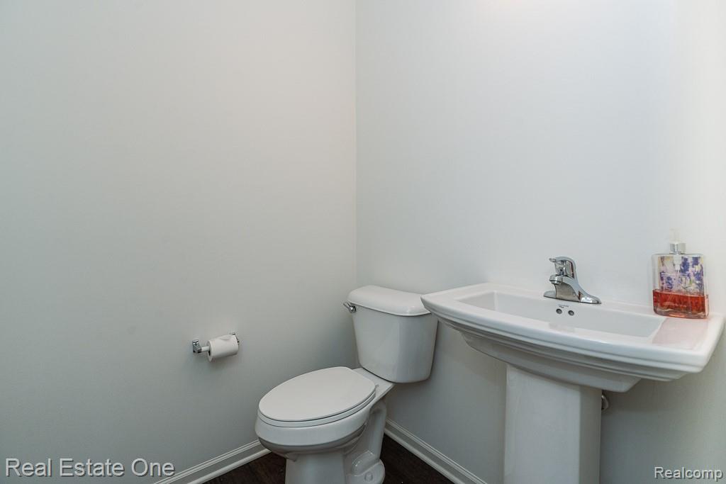 4637 Bradley Circle Property Photo 12