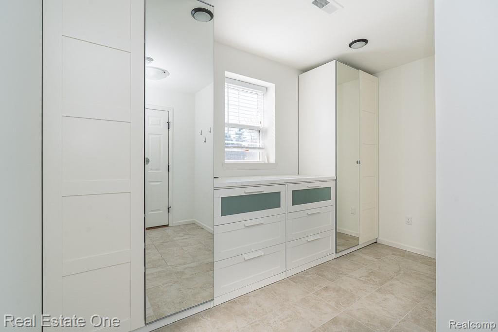 4637 Bradley Circle Property Photo 23