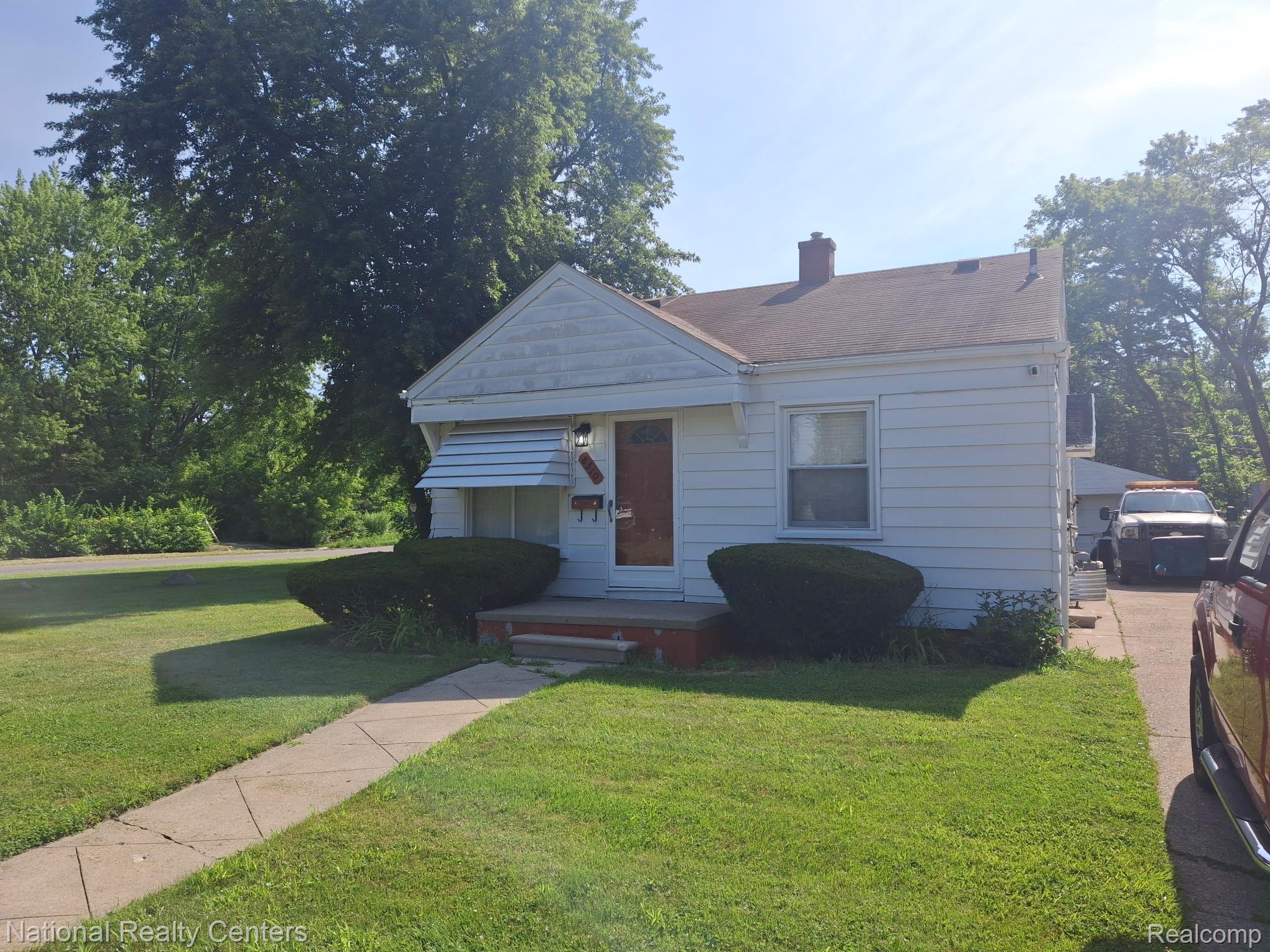 8310 Braile Property Photo 3