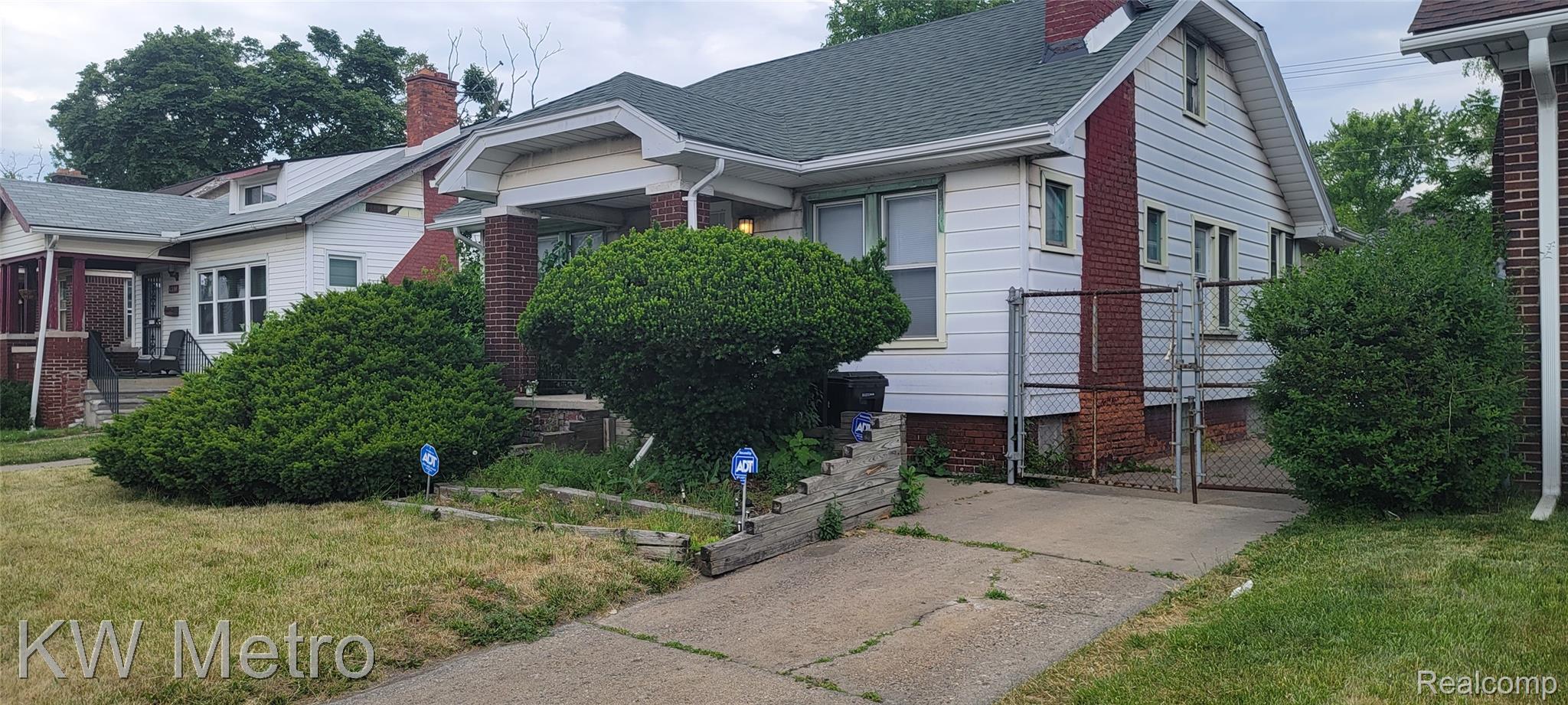 12126 Wyoming Avenue Property Photo 1