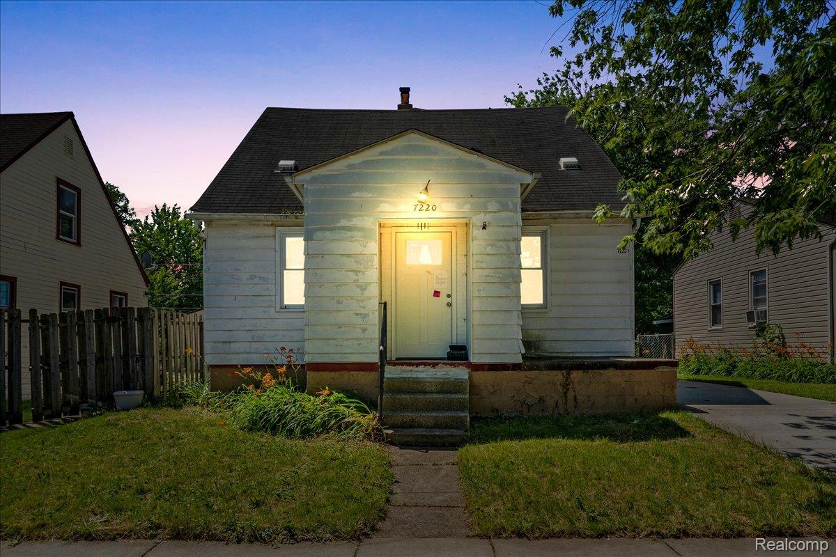 7220 Hupp Avenue Property Photo 1