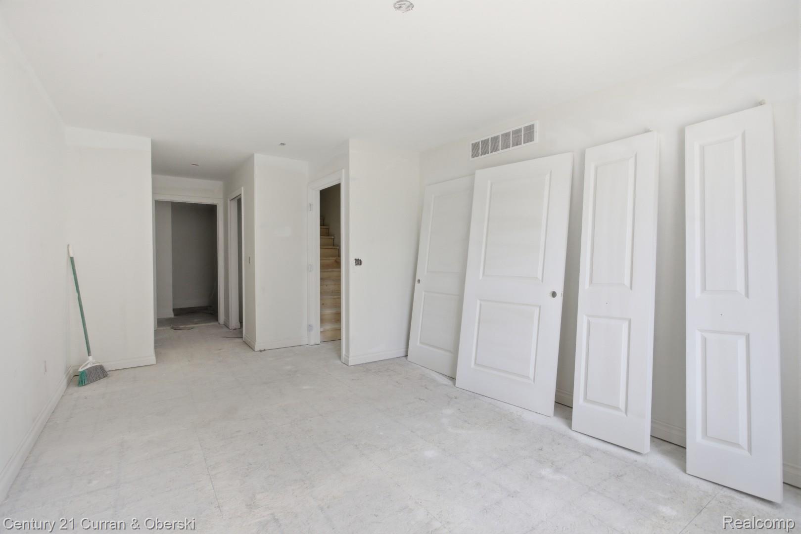 823 Nelsons Ridge Drive 13 Property Photo 26