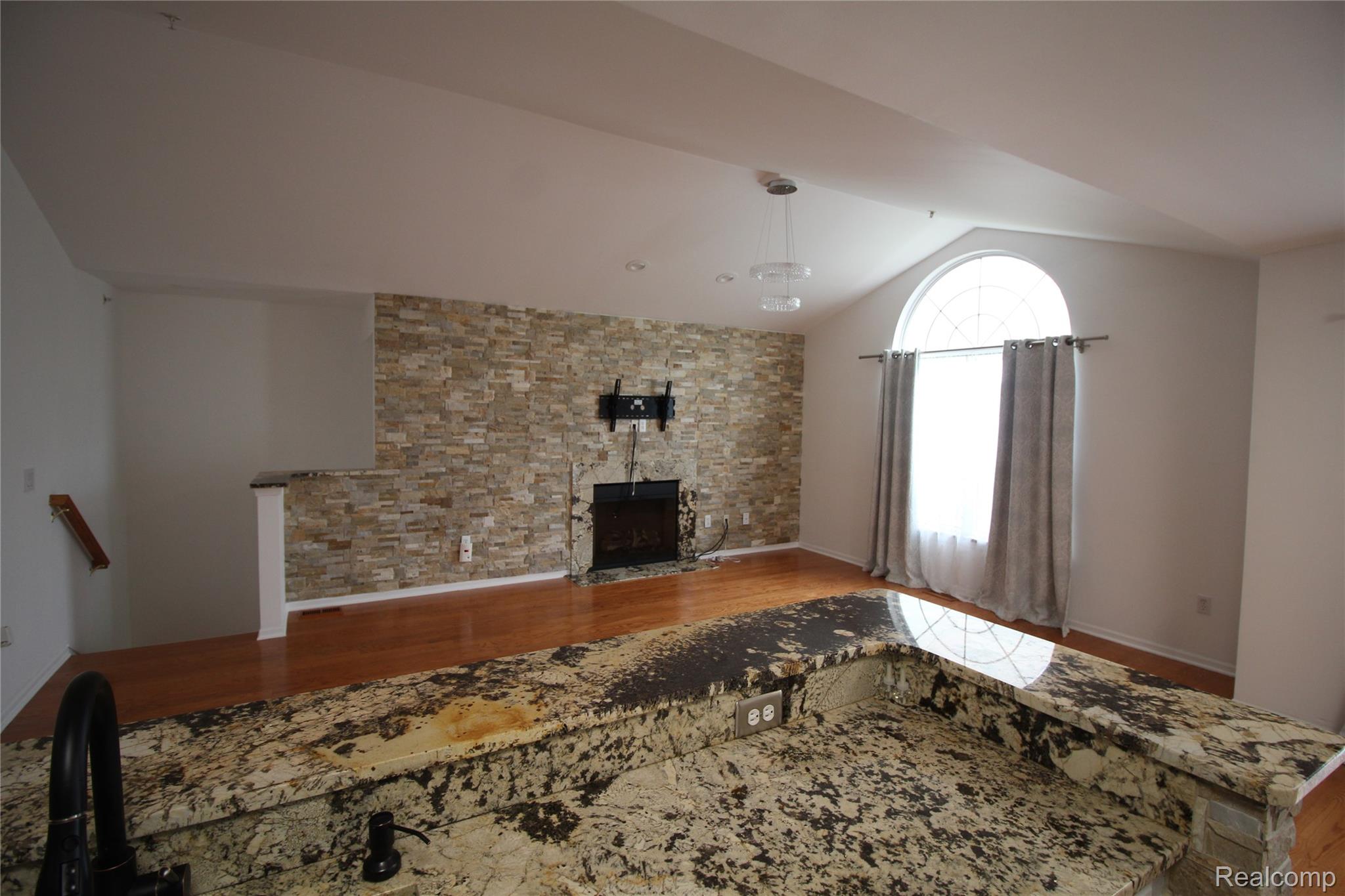 2224 Leighton Drive Property Photo 8